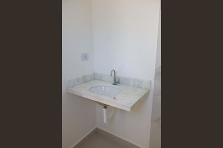 Casa de condomínio à venda com 94m², 2 quartos e 2 vagasBanheiro da Suíte 2