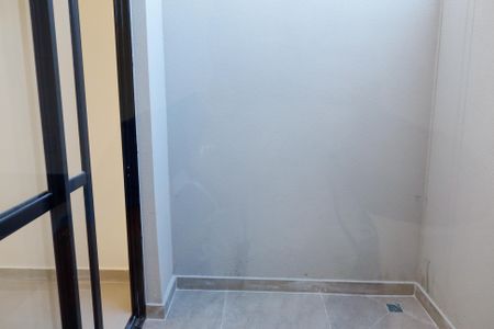 Casa de condomínio à venda com 94m², 2 quartos e 2 vagasQuintal