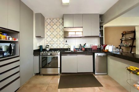 Apartamento à venda com 335m², 4 quartos e 1 vaga Apartamento à venda com 335m², 4 quartos e 1 vagaCozinha