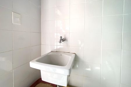 Apartamento à venda com 335m², 4 quartos e 1 vaga Apartamento à venda com 335m², 4 quartos e 1 vagaBanheiro externo