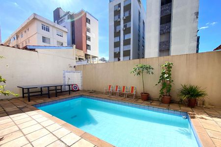 Apartamento à venda com 335m², 4 quartos e 1 vaga Apartamento à venda com 335m², 4 quartos e 1 vagaPiscina