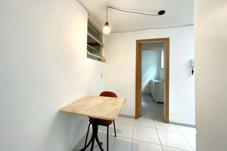 Apartamento à venda com 335m², 4 quartos e 1 vaga Apartamento à venda com 335m², 4 quartos e 1 vagaSaleta