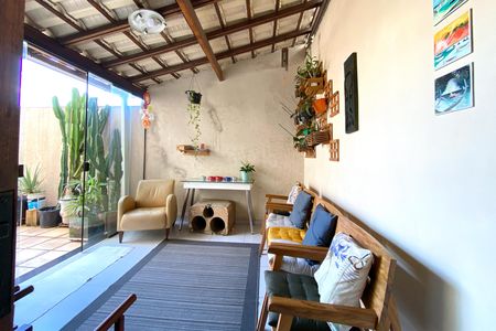 Apartamento à venda com 335m², 4 quartos e 1 vaga Apartamento à venda com 335m², 4 quartos e 1 vagaVaranda