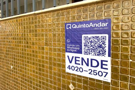 Apartamento à venda com 335m², 4 quartos e 1 vaga Apartamento à venda com 335m², 4 quartos e 1 vagaPlaca