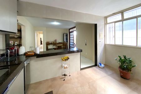Apartamento à venda com 335m², 4 quartos e 1 vaga Apartamento à venda com 335m², 4 quartos e 1 vagaCozinha