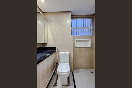 Apartamento à venda com 70m², 2 quartos e sem vaga Apartamento à venda com 70m², 2 quartos e sem vagaBanheiro