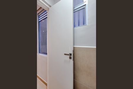 Apartamento à venda com 70m², 2 quartos e sem vaga Apartamento à venda com 70m², 2 quartos e sem vagaLavabo