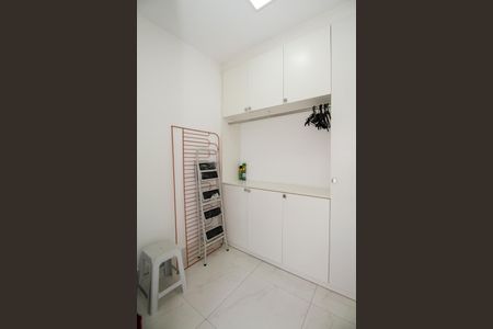 Apartamento à venda com 133m², 3 quartos e 1 vagaQuarto de Serviço