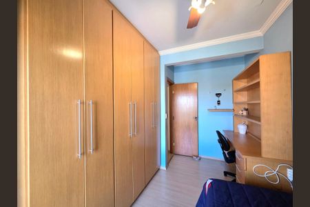 Casa à venda com 100m², 4 quartos e 2 vagasQuarto 4