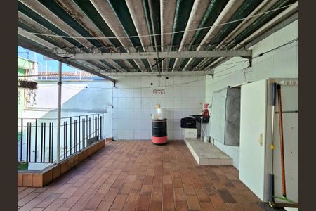 Casa à venda com 100m², 4 quartos e 2 vagasÁrea de Serviço - Segundo Andar