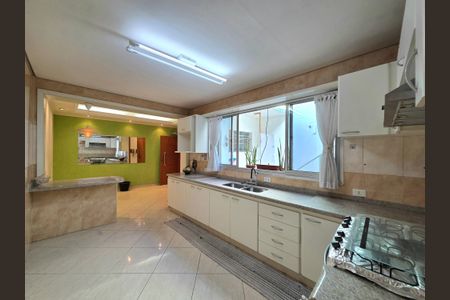 Casa à venda com 100m², 4 quartos e 2 vagasCozinha