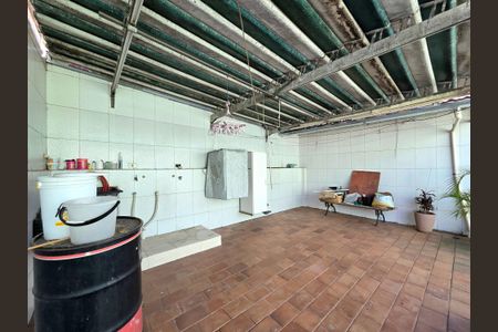 Casa à venda com 100m², 4 quartos e 2 vagasÁrea de Serviço - Segundo Andar