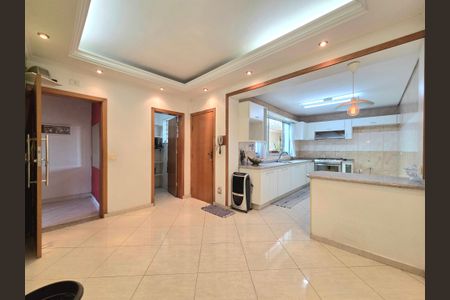 Casa à venda com 100m², 4 quartos e 2 vagasCozinha