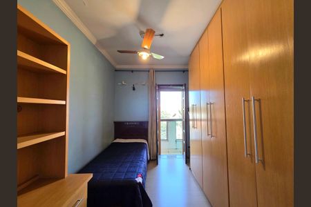 Casa à venda com 100m², 4 quartos e 2 vagasQuarto 4