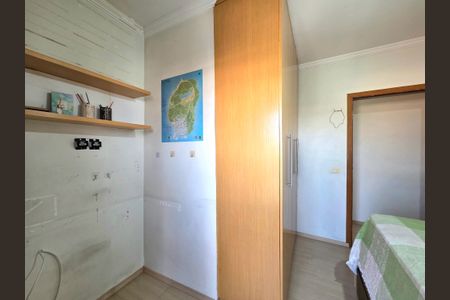 Casa à venda com 100m², 4 quartos e 2 vagasQuarto 3