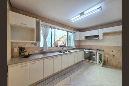 Casa à venda com 100m², 4 quartos e 2 vagasCozinha