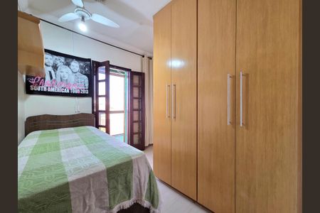 Casa à venda com 100m², 4 quartos e 2 vagasQuarto 3
