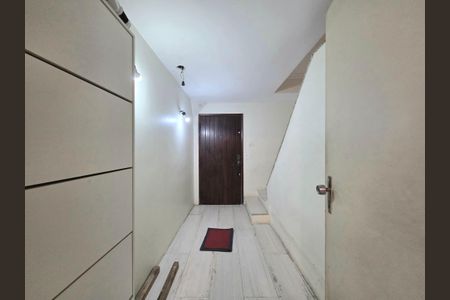 Casa à venda com 100m², 4 quartos e 2 vagasHall de entrada