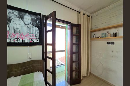 Casa à venda com 100m², 4 quartos e 2 vagasQuarto 3