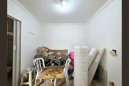 Casa à venda com 100m², 4 quartos e 2 vagasSuíte 1
