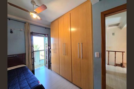 Casa à venda com 100m², 4 quartos e 2 vagasQuarto 4