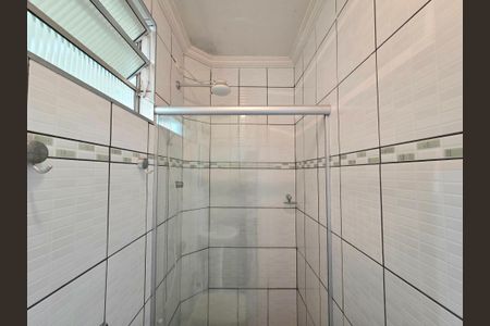 Casa à venda com 100m², 4 quartos e 2 vagasBanheiro da Suíte 1