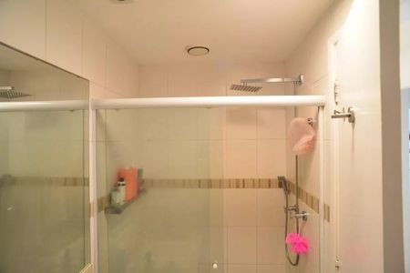 Apartamento para alugar com 135m², 3 quartos e 2 vagasBanheiro 