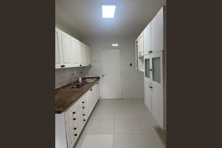 Apartamento para alugar com 169m², 3 quartos e 2 vagasCozinha
