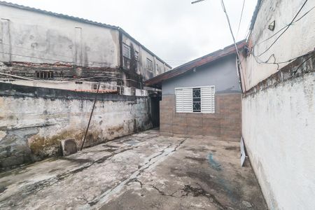 Casa para alugar com 60m², 1 quarto e sem vaga Casa para alugar com 60m², 1 quarto e sem vagaQuintal