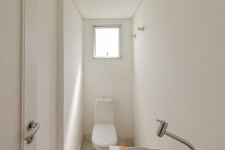 Apartamento para alugar com 200m², 3 quartos e 4 vagasLavabo