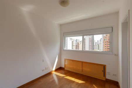 Apartamento para alugar com 200m², 3 quartos e 4 vagasSuíte 2