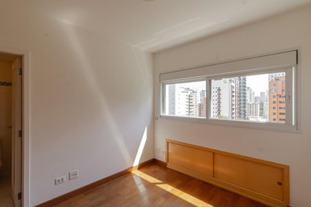 Apartamento para alugar com 200m², 3 quartos e 4 vagasSuíte 1