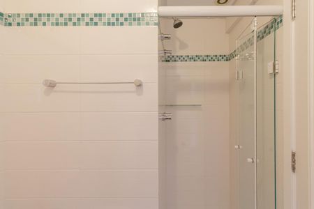 Apartamento para alugar com 200m², 3 quartos e 4 vagasBanheiro da Suíte 1