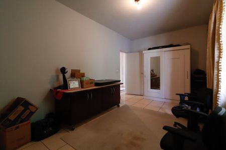 Casa à venda com 173m², 5 quartos e 4 vagasQuarto 3