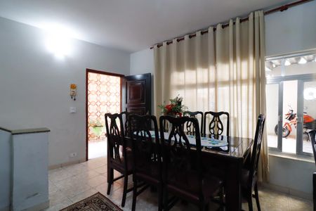 Sala de casa à venda com 5 quartos, 173m² em Vila Ré, São Paulo