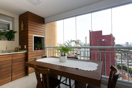 Apartamento à venda com 98m², 2 quartos e 2 vagas Apartamento à venda com 98m², 2 quartos e 2 vagasVaranda gourmet