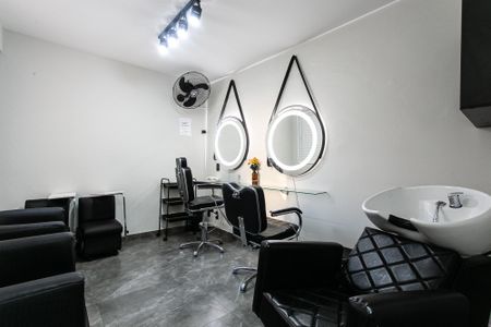 Apartamento à venda com 98m², 2 quartos e 2 vagas Apartamento à venda com 98m², 2 quartos e 2 vagasÁrea comum - Salão de Beleza