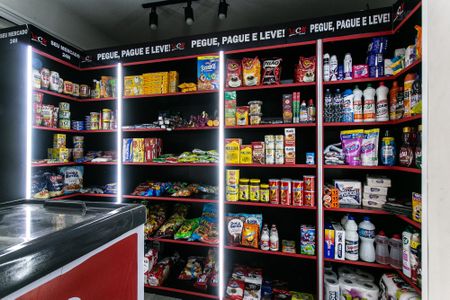 Apartamento à venda com 98m², 2 quartos e 2 vagas Apartamento à venda com 98m², 2 quartos e 2 vagasÁrea comum - Mercado