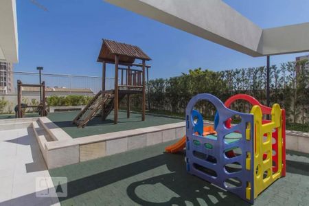 Apartamento à venda com 98m², 2 quartos e 2 vagas Apartamento à venda com 98m², 2 quartos e 2 vagasÁrea comum - Playground