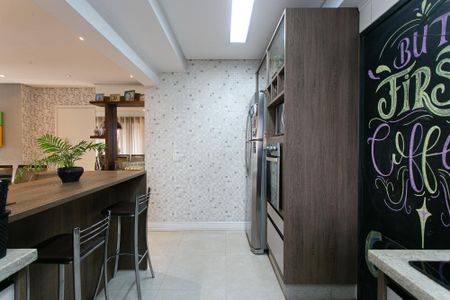 Apartamento à venda com 98m², 2 quartos e 2 vagas Apartamento à venda com 98m², 2 quartos e 2 vagasCozinha