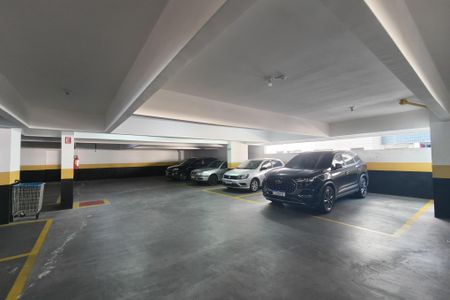 Apartamento para alugar com 57m², 1 quarto e 1 vaga Apartamento para alugar com 57m², 1 quarto e 1 vagaGaragem