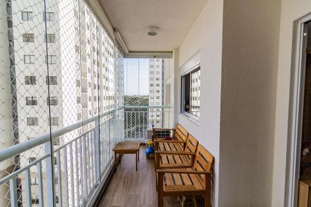 Apartamento à venda com 81m², 3 quartos e 1 vagaVaranda
