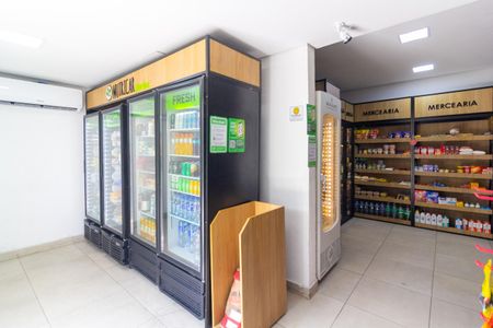 Apartamento à venda com 81m², 3 quartos e 1 vagaMini Mercado