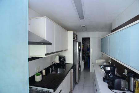 Apartamento para alugar com 135m², 3 quartos e 2 vagasCozinha
