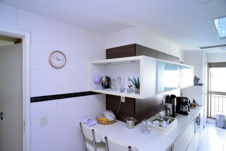 Apartamento para alugar com 135m², 3 quartos e 2 vagasCozinha