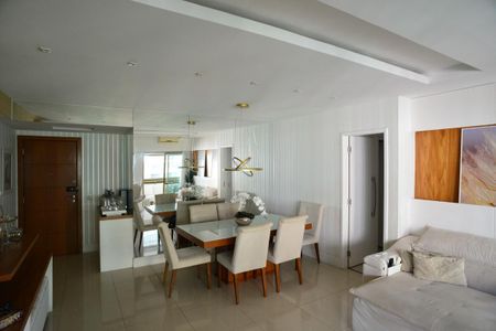 Apartamento para alugar com 135m², 3 quartos e 2 vagasSala