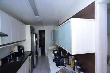 Apartamento para alugar com 135m², 3 quartos e 2 vagasCozinha