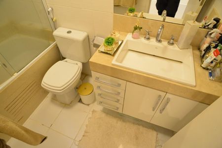 Apartamento para alugar com 135m², 3 quartos e 2 vagasBanheiro Suíte