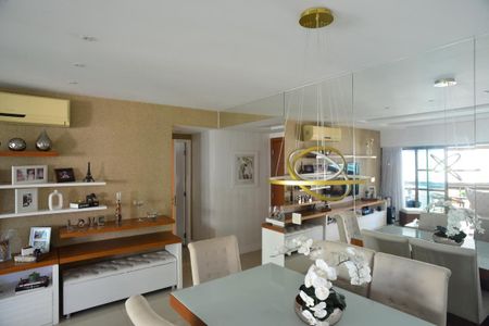 Sala de apartamento para alugar com 3 quartos, 135m² em Barra da Tijuca, Rio de Janeiro