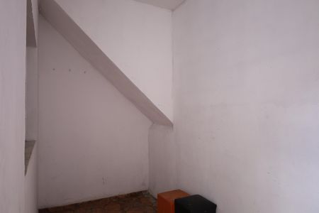 Casa para alugar com 100m², 1 quarto e sem vagaQuintal
